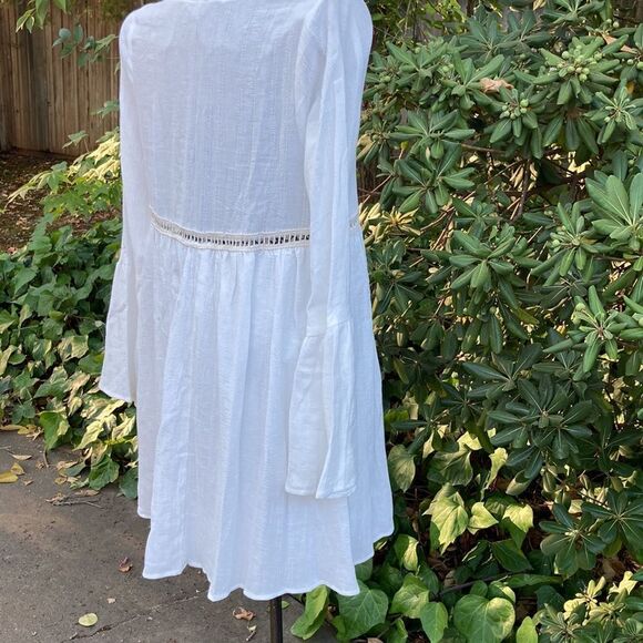EUC Charlotte Russe Boho Renaissance Long Line Embroidered Top Size XS - Picture 8 of 10
